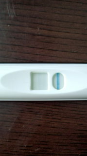 妊娠検査薬で見にくいですが フライング検査でうっすら陽性反応が出て Yahoo 知恵袋