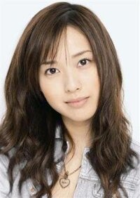 戸田恵梨香さんの顔の特徴はなんだと思いますか 目が特別大きいわけでもな Yahoo 知恵袋