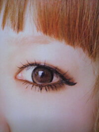 Zipperヘアメイクbook２０１１の３５ページに載っているあやもちゃんが Yahoo 知恵袋