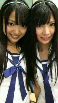 どちらがタイプですか 左 北原里英 きたりえ 右 倉持明日香 もっ Yahoo 知恵袋