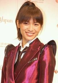 この子めっちゃかわいくないですか 一瞬誰かと思いました 前田敦子大島優子柏 Yahoo 知恵袋