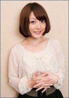 花澤香菜さんって最近痩せてきたらしいですが あの人痩せたらめっちゃ Yahoo 知恵袋