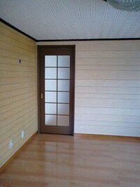 化粧べニアの内壁をビニールクロスにリフォームを考えております 化粧べニアの上から 教えて 住まいの先生 Yahoo 不動産