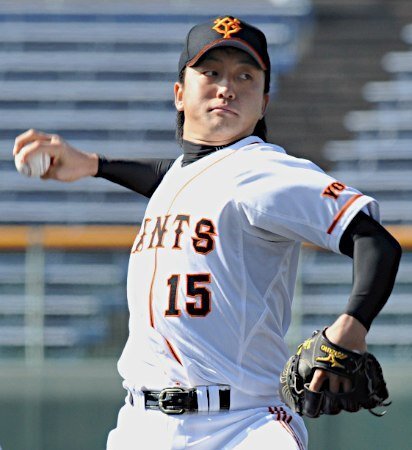 プロ野球選手 巨人 沢村投手 アンダーシャツ