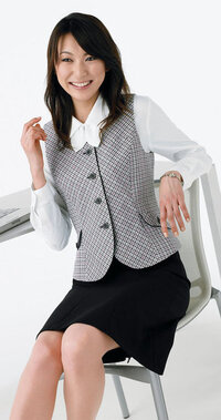 ｏｌがよく着るこういった制服を 事務服 と呼ぶようになったのは Yahoo 知恵袋