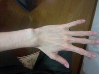 手首を太くする方法 手首を太くするにはどうすればいいのでしょうか 高校生で Yahoo 知恵袋