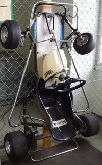 人が乗れる自作モーターカートを作ってみたいんですがモーターっていくらくらいする Yahoo 知恵袋