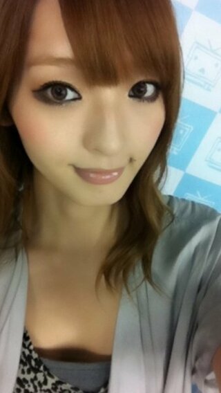 佐藤かよちゃんってどんなメイクしてると思いますか 佐藤かよちゃんが可愛いので Yahoo 知恵袋