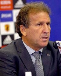 サッカーのジーコは 白いペレ と讃えられていますが 将来 日系人の サッカーの Yahoo 知恵袋