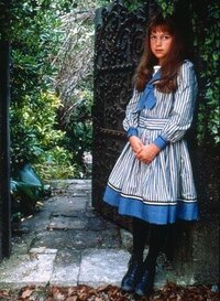 昔のヨーロッパのお嬢様が着るような服のブランド 特に画像のような服を探してます Yahoo 知恵袋