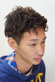 この人みたいなパーマをかけるには 何号のロッドを使ってるのでしょ Yahoo 知恵袋