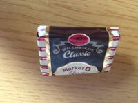 質問です チョコの包み紙に紙をくるくる丸めて小さな手紙にしようと思うのです Yahoo 知恵袋