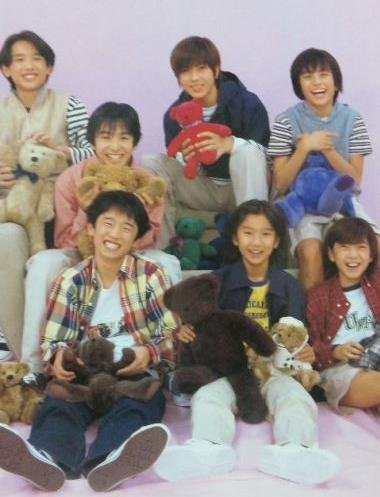 ジャニーズの昔の写真 誰が誰か教えてください 山下智久 生田 Yahoo 知恵袋