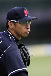 ピッチャーで プロや高校野球でも メガネを掛けている選手が ほとんどいないの Yahoo 知恵袋