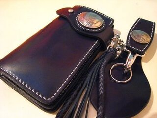 過去 注釈 突然 カーボン レザー 財布 ださい Sen Kar Com