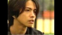 Hydeさんと 美輪さんの若い頃 どちらのほうがイケメンですか 画 Yahoo 知恵袋