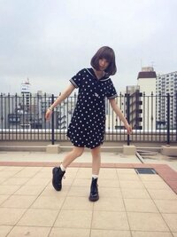 きゃりーぱみゅぱみゅが着ているこの服のブランドを教えてください キャンディ Yahoo 知恵袋