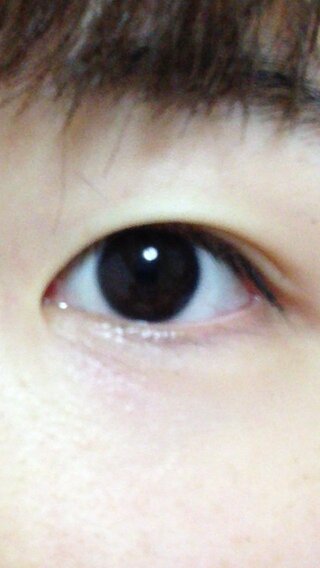 この目の形はなに目に近いでしょうか 例丸目etc 綺麗な目ですね Yahoo 知恵袋
