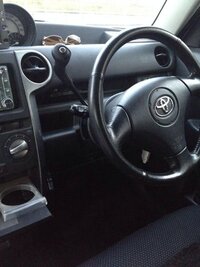 このトヨタ車の車種がわからないのです どなたかお力添えお願い致し Yahoo 知恵袋