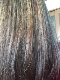これはインナーカラー失敗ですか 美容院でブリーチ1回 Yahoo 知恵袋