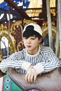 Btsについてジミンって本当に身長175cmしかないのですか 画像とかで見ると Yahoo 知恵袋