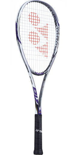 ヨネックスの「ナノフォース8Vレブ」というラケットの購入を考えてい