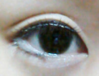 これカラコン大きいですか 色直径12 8の黒でメイクしてる状態なん Yahoo 知恵袋