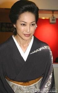 高島礼子の着物姿って別格だよな 美人すぎるわっ Yahoo 知恵袋