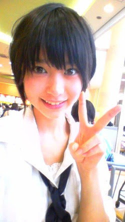 こういう髪型を男子がしたらおかしいですか 因みに顔は女子っぽいらしいで Yahoo Beauty