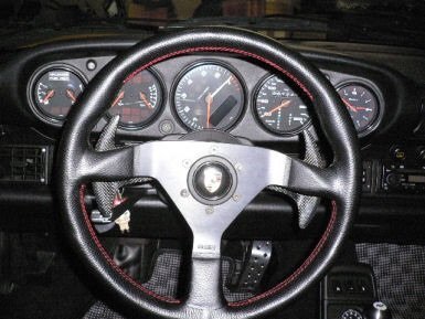 画像あり】このMOMO製ステアリングのモデル名がわかりません。形からし