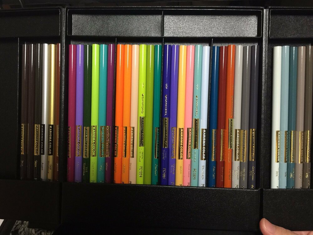 カリスマカラー(色鉛筆)の72色セットを購入したのですが不安な点があり