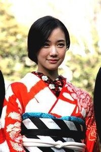 写真の蒼井優さんのような髪型のやり方を教えてください 画像集みたい Yahoo Beauty