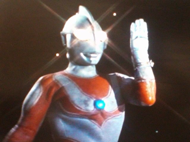 ウルトラマンレオ34話「ウルトラ兄弟永遠の誓い」怪獣ボールを届ける