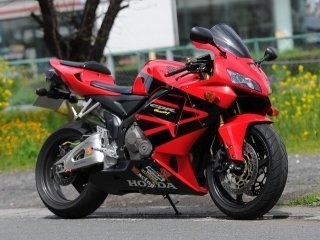 Cbr600rr Pc37 って 今でさえ10年落ちですから 今後は Yahoo 知恵袋