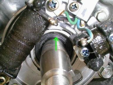 ホンダNS-1のクランク左側の写真のオイルシールの品番わかるかた教えて