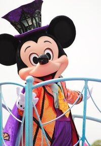 ディズニー ハロウィーンストリート ウェルカム トゥ スプーキ Yahoo 知恵袋