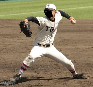 高校野球のユニフォームについて ここの高校よりかっこいいユニフォーム Yahoo 知恵袋