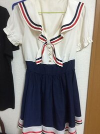 今度ディズニーランドかシーに行く予定で 写真のワンピースを着て行こう Yahoo 知恵袋