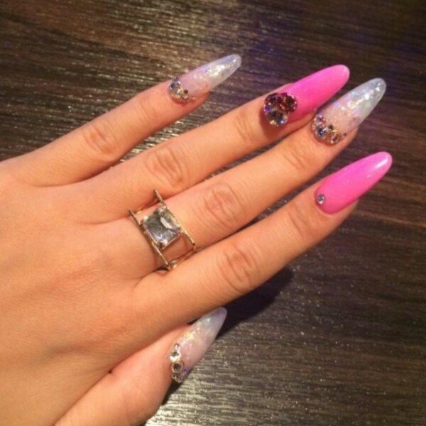 ピアノ弾いたりｐｃをよく使う 仕事etc 方で ネイルをいじれない方は普段やっぱ Yahoo 知恵袋