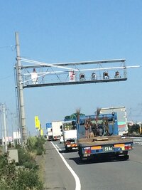 こんにちは オービスについて質問です 栃木県小山の新4号で光りました 一番右車 Yahoo 知恵袋