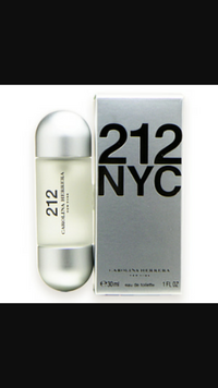 香水についてｷｬﾛﾗｲﾅﾍﾚﾅ212 Newyork はレディースものですか Yahoo 知恵袋