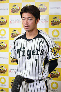 プロ野球阪神の鳥谷選手 かっこいいと思う方 鳥谷選手は とても Yahoo 知恵袋