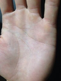 結婚線が横に長いです 初投稿です ふと自分の手相を見て結婚線が横に長 Yahoo 知恵袋
