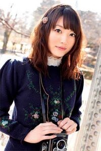 花澤香菜さんのこの髪型って ショートヘアですか ゆるふわショートボブで Yahoo 知恵袋