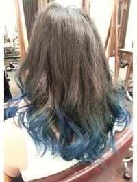 ママファミリーでカラーをしたいと思ってます 全体アッシュでグラ Yahoo 知恵袋