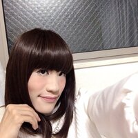 女装のメイクについて質問します メイクしてるんですが ウィッグで隠し Yahoo 知恵袋