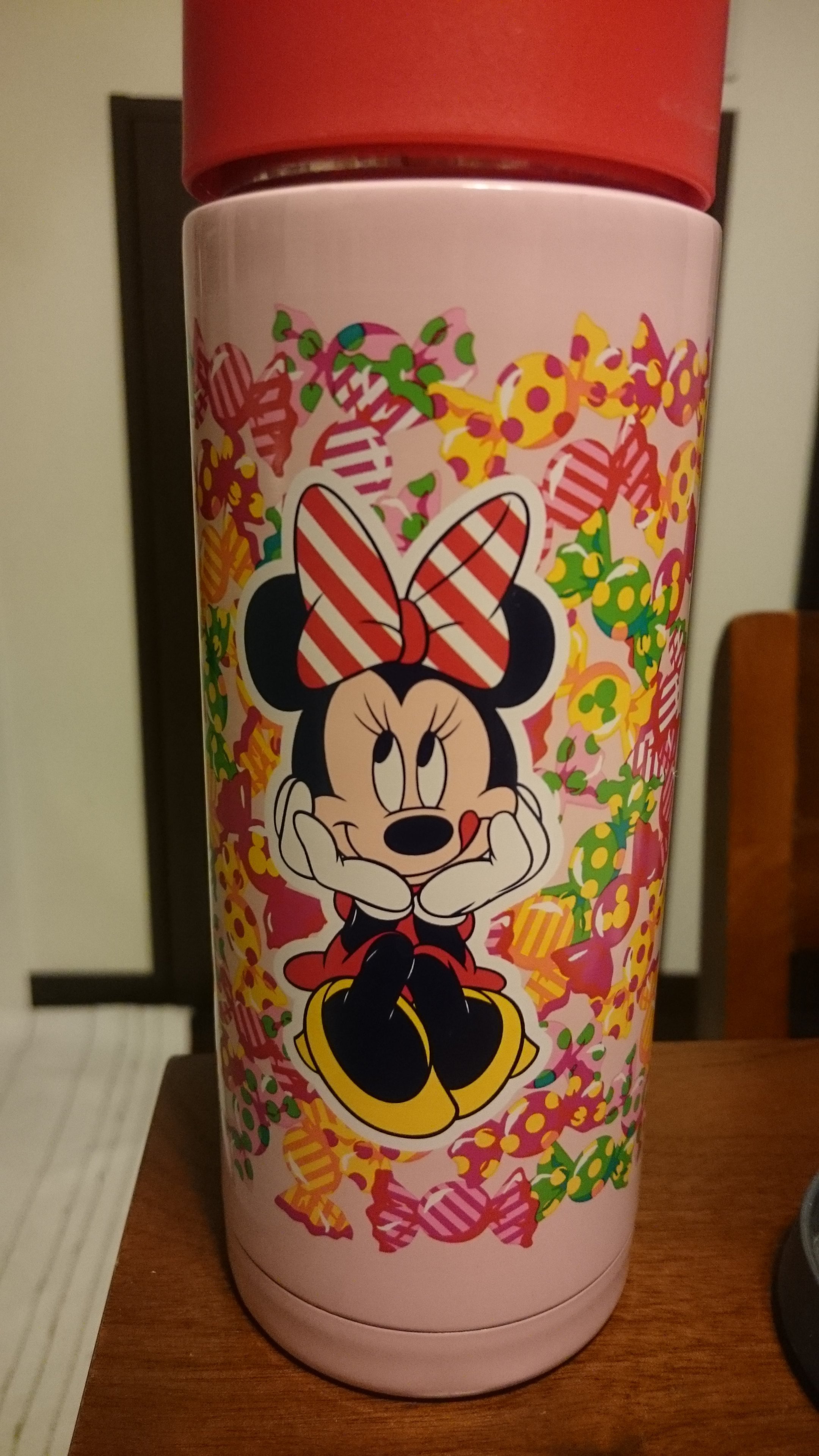 猫のしっぽについてです。痙攣するようにプルプルとしっぽを振るのは 