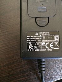 電源タップの許容量に合うように接続する機器のワット数を計算しようとしているので Yahoo 知恵袋