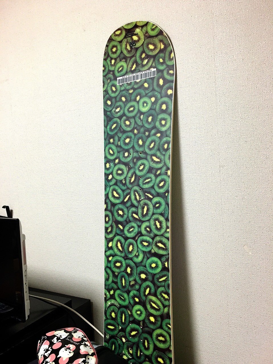 rad-air』という未使用のスノボの板のみを、大学生の娘が知人か