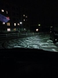 車のライトが暗いので 交換考えております 明るいライトと言えば Hid Yahoo 知恵袋